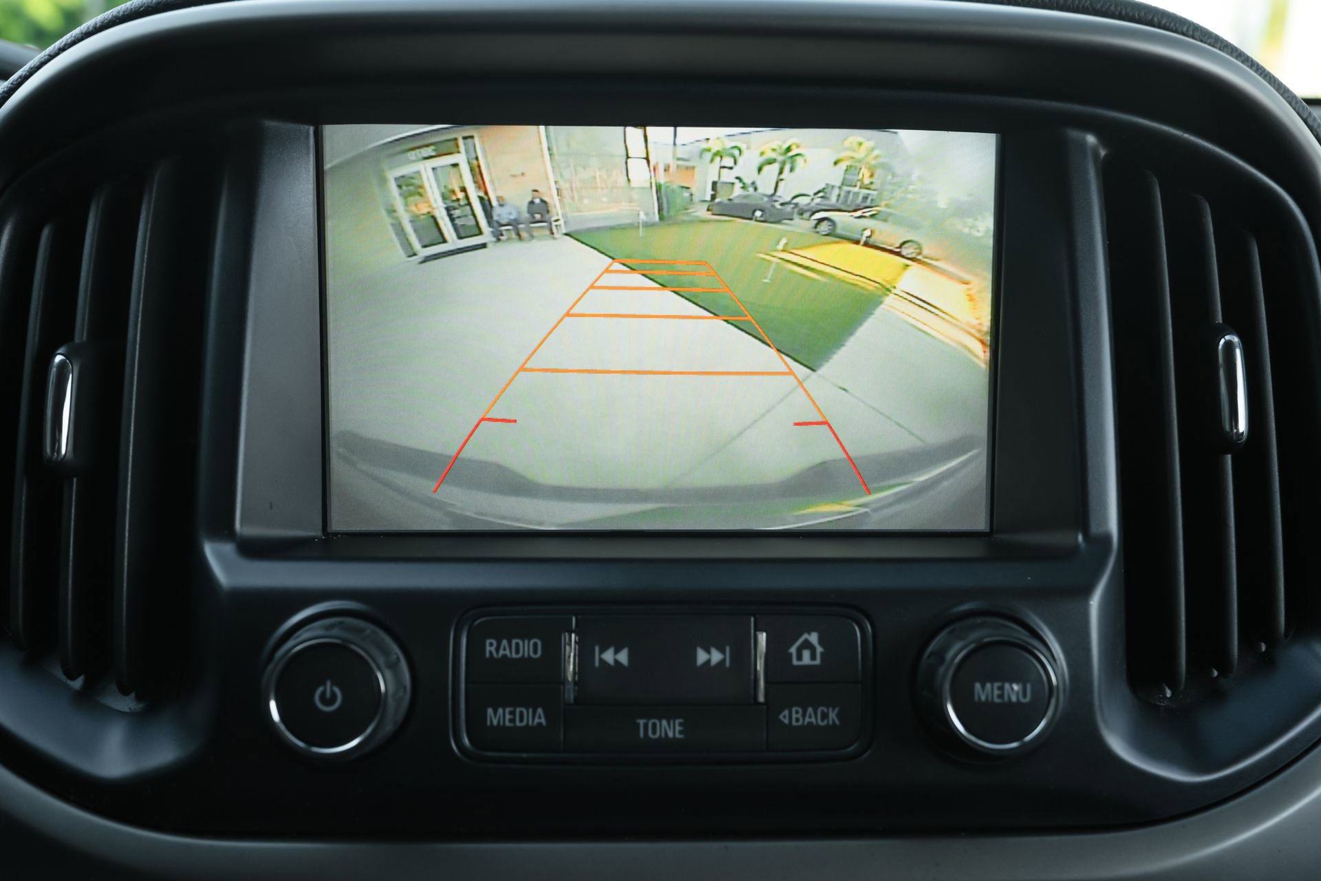 Used 2017 Chevrolet Colorado Z71 w/ Z71 Midnight Edition image 15