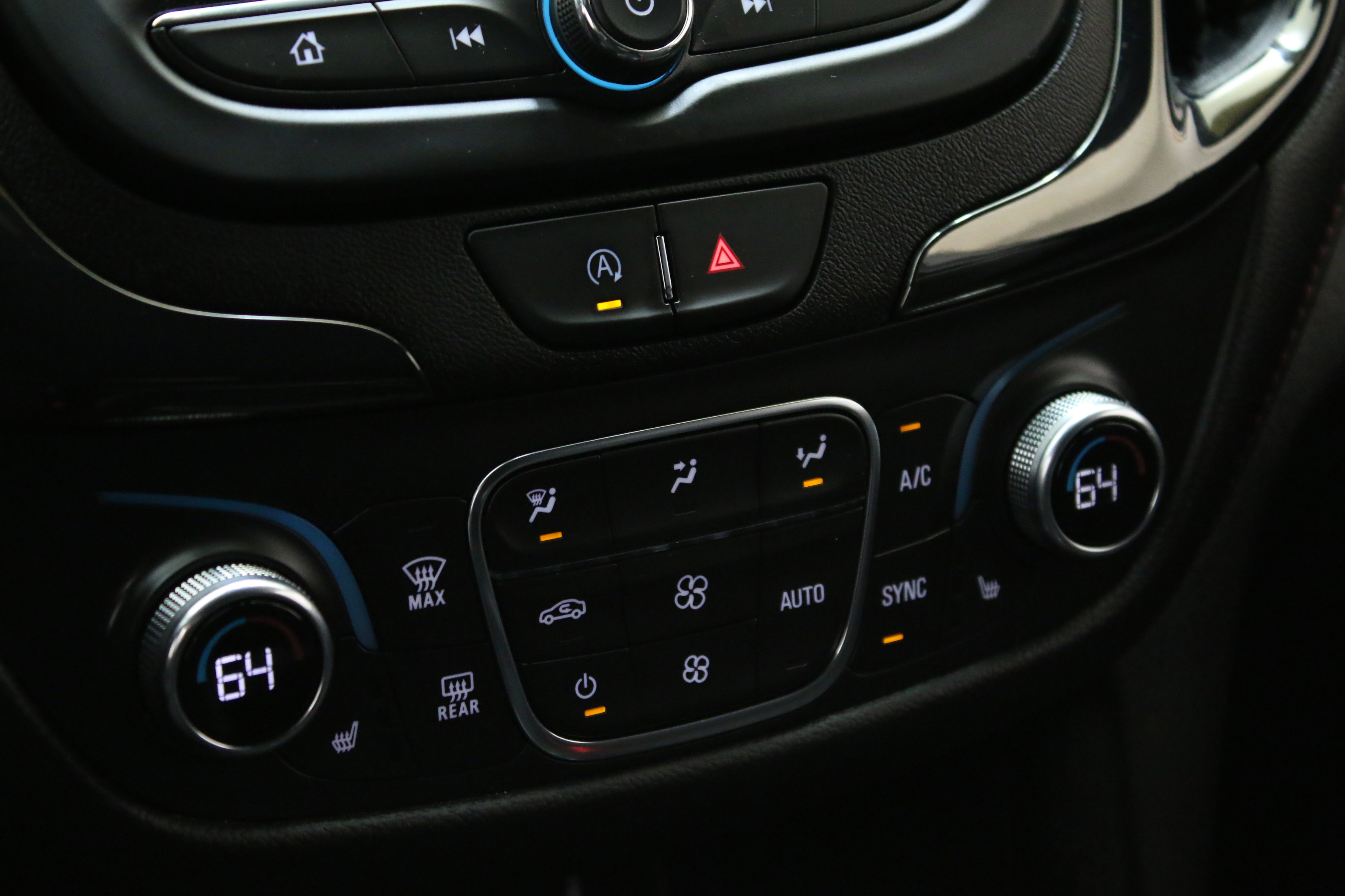 Certified 2023 Chevrolet Equinox RS AWD/4WD image 16