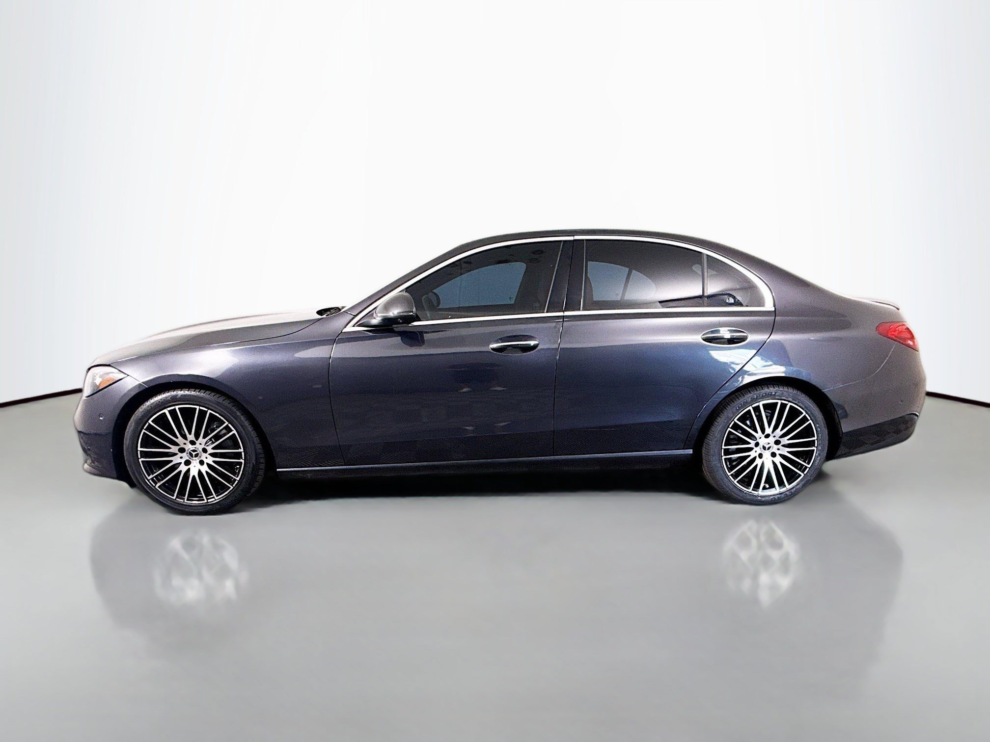Used 2023 Mercedes-Benz C 300 4MATIC Sedan w/ Exclusive Trim Package image 6