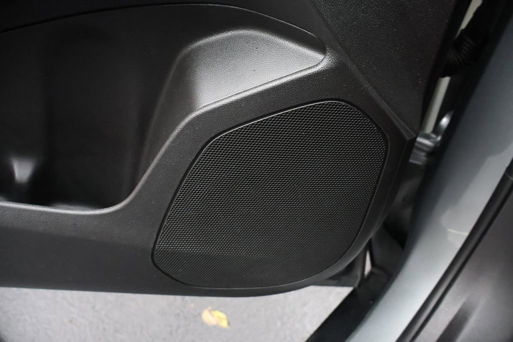 Used 2024 Chevrolet Trax RS image 36