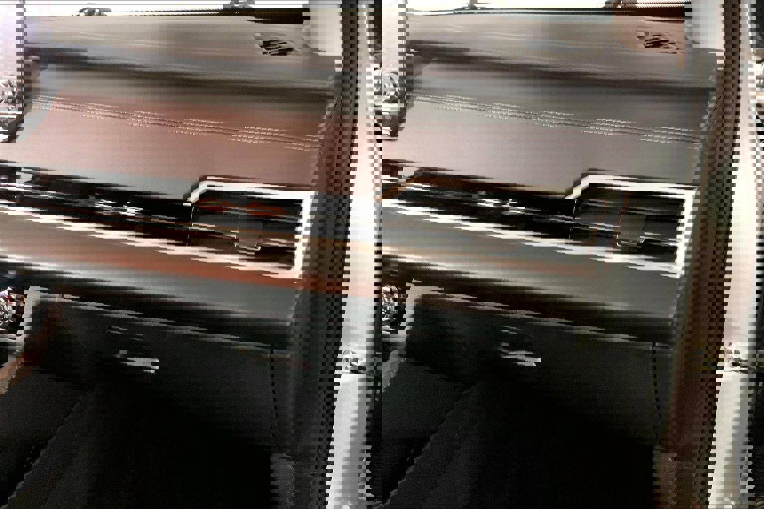 Used 2024 Mitsubishi Outlander SE image 16