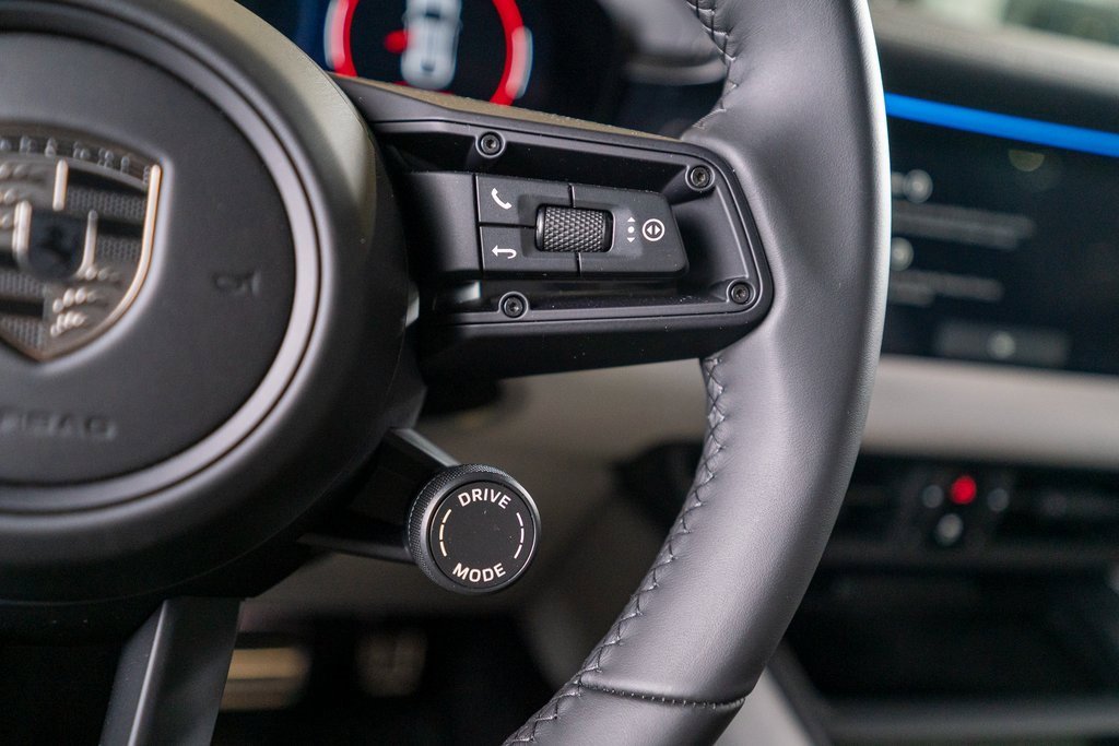 New 2025 Porsche Macan Turbo Electric image 20