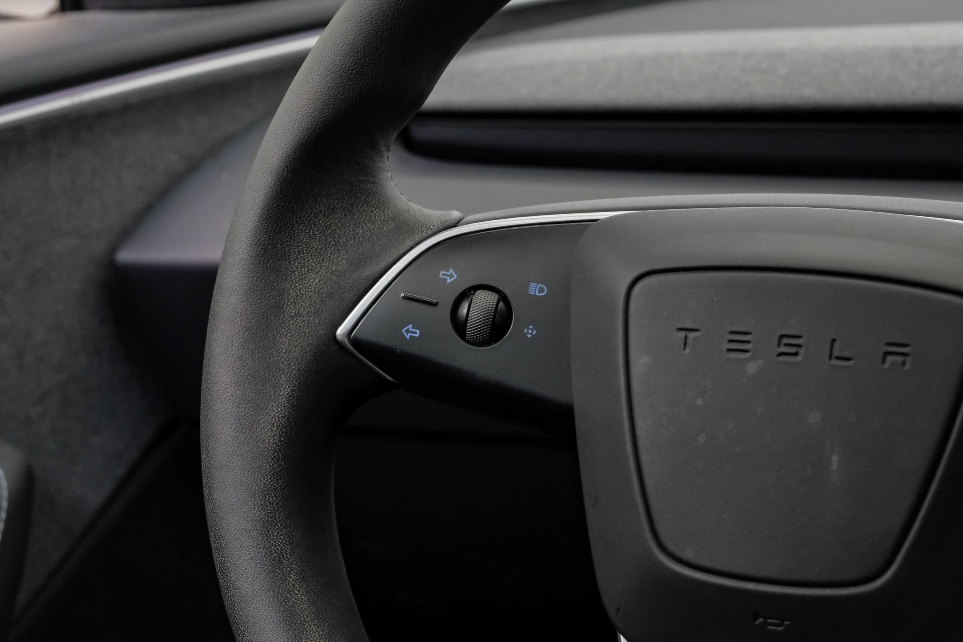 Used 2024 Tesla Model 3 Long Range RWD image 18