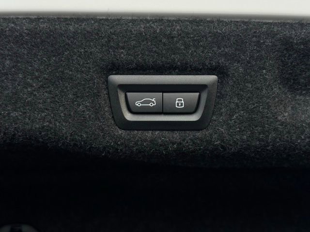 New 2026 BMW 530i xDrive w/ Premium Package image 11