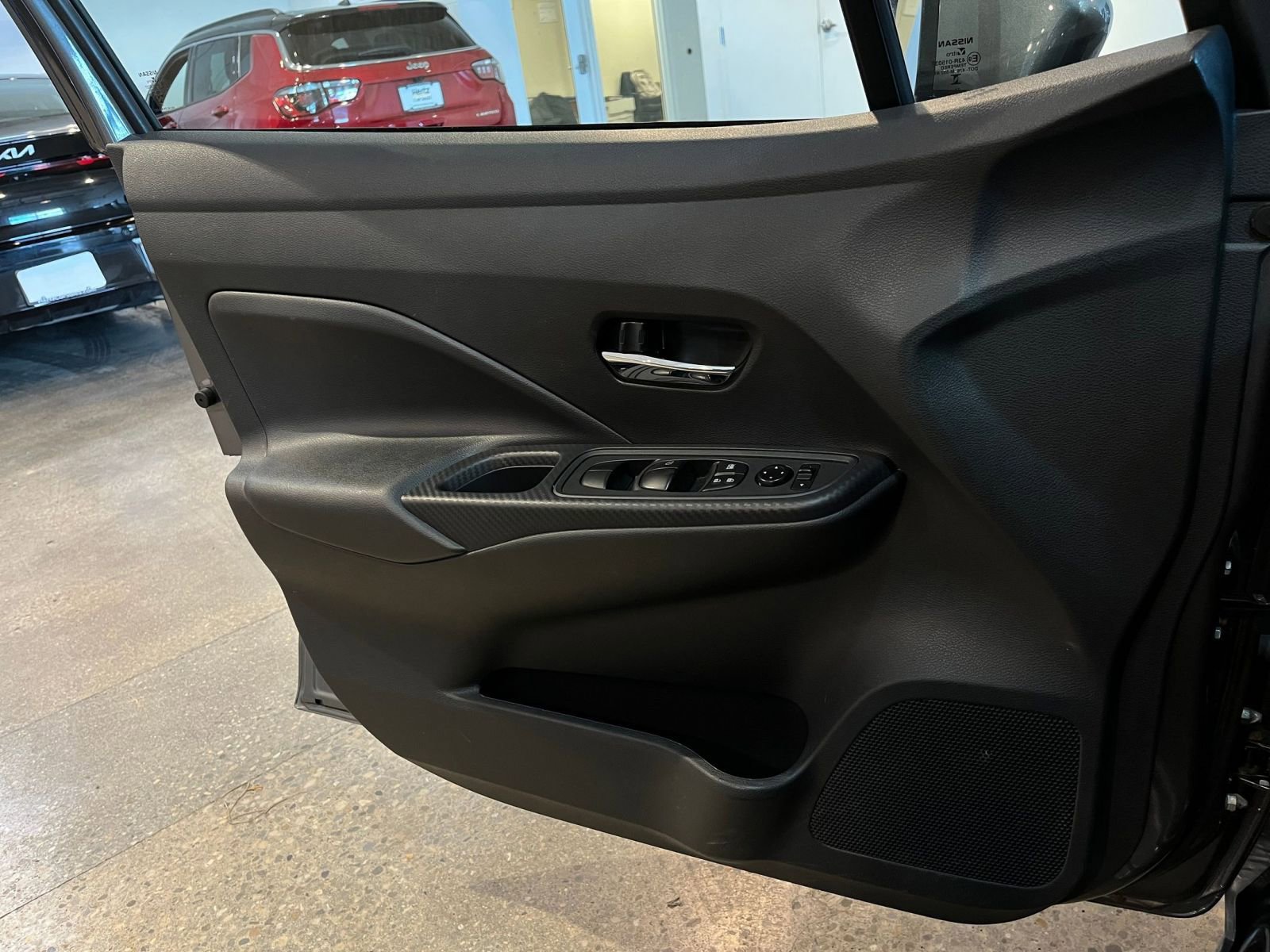 Used 2025 Nissan Versa SV image 18