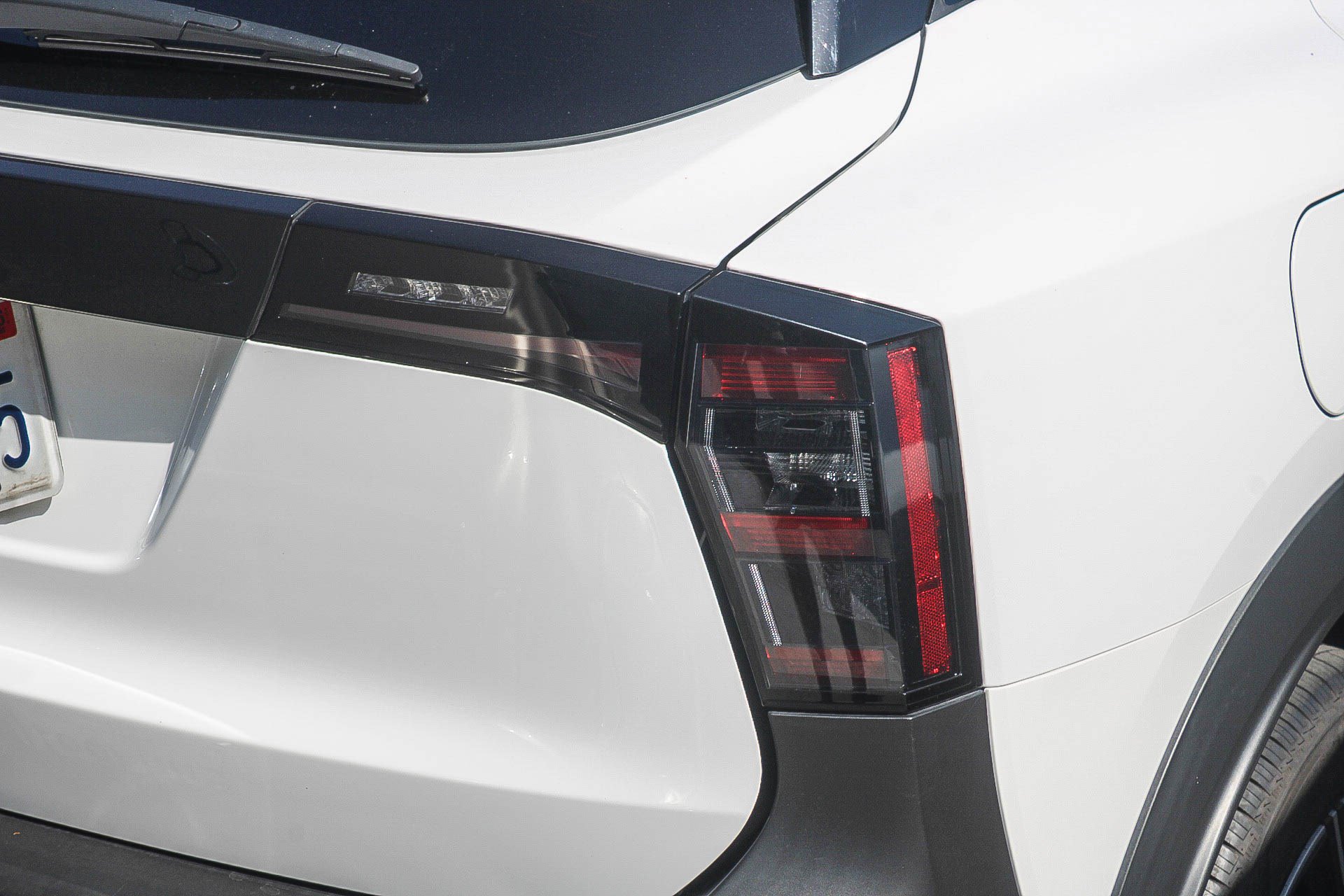Used 2025 Nissan Kicks SV w/ Charging Package FWD image 15