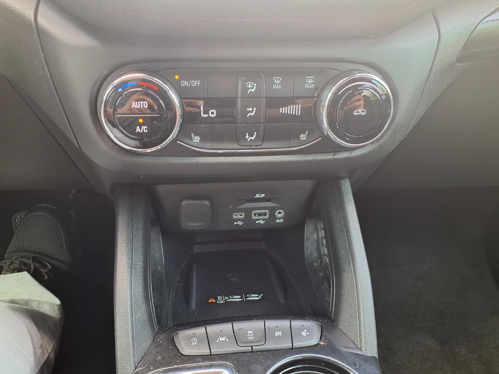 Used 2021 Chevrolet TrailBlazer RS w/ Sun and Liftgate Package FWD image 23