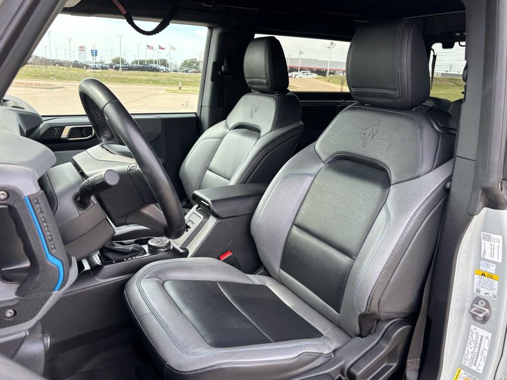 Used 2022 Ford Bronco Black Diamond w/ Sasquatch Package image 13