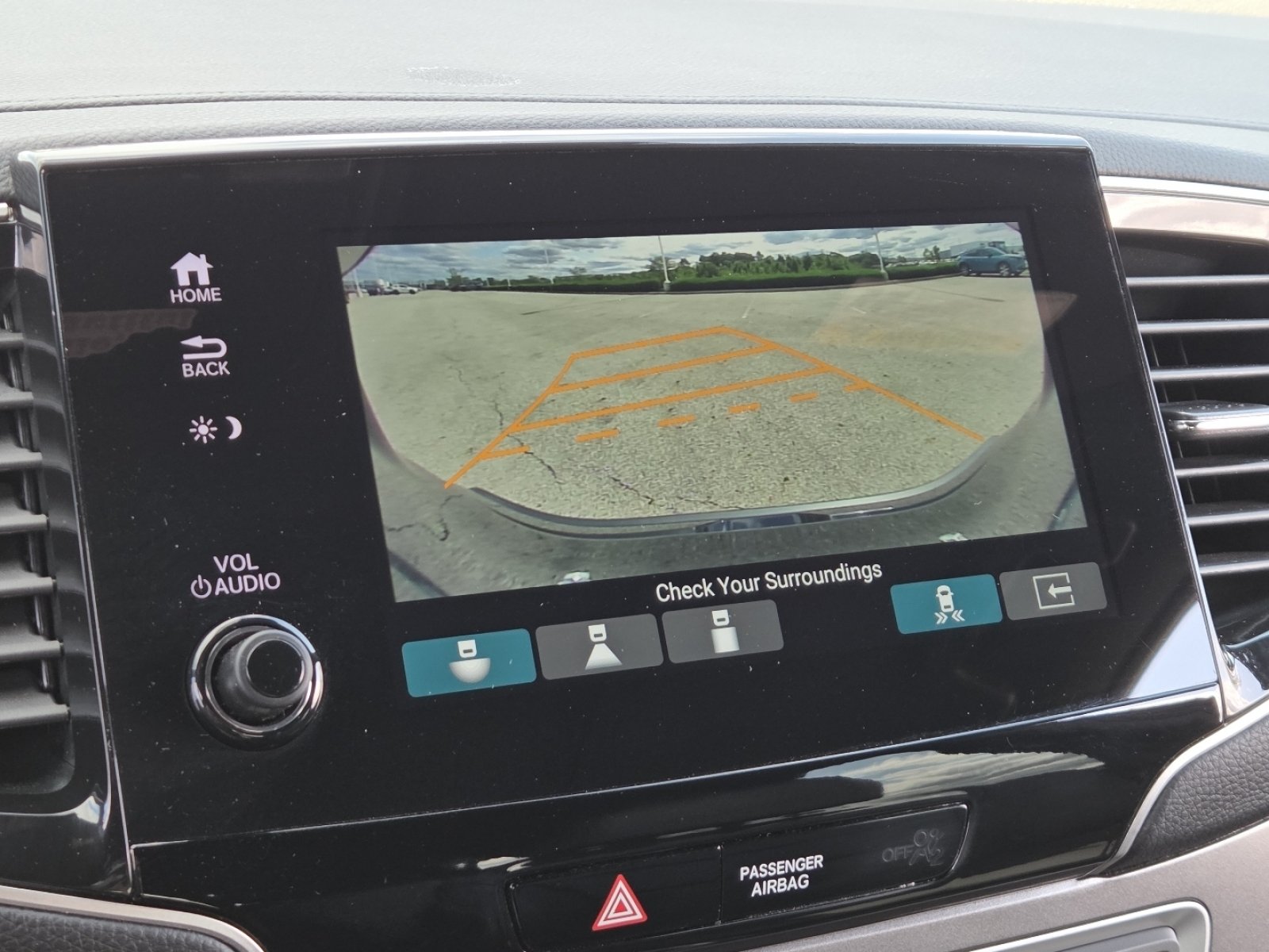 Used 2023 Honda Passport EX-L image 9