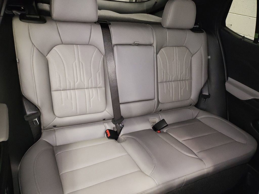 New 2026 Buick Envista Avenir FWD image 11