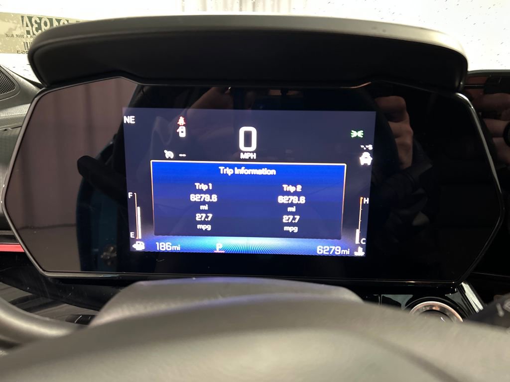 Used 2025 Chevrolet Trax RS w/ Driver Confidence Package image 16