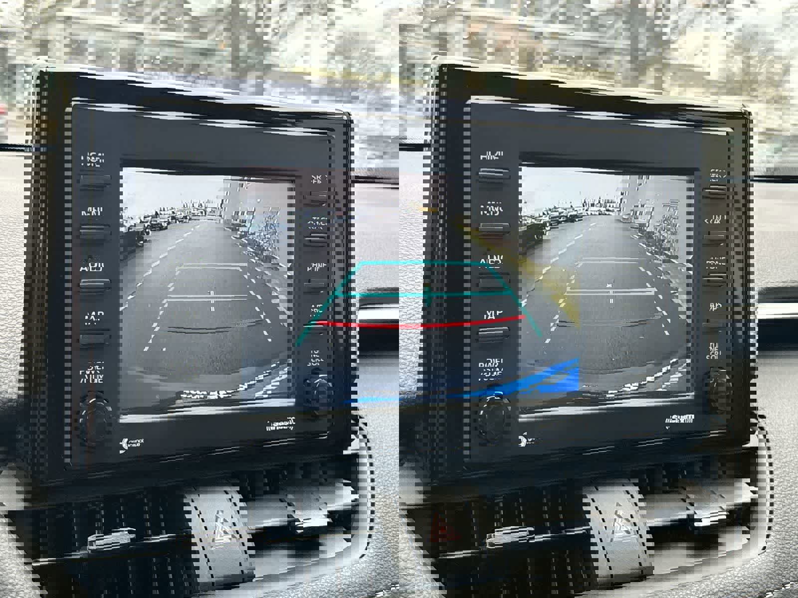 Used 2022 Toyota RAV4 XLE image 20