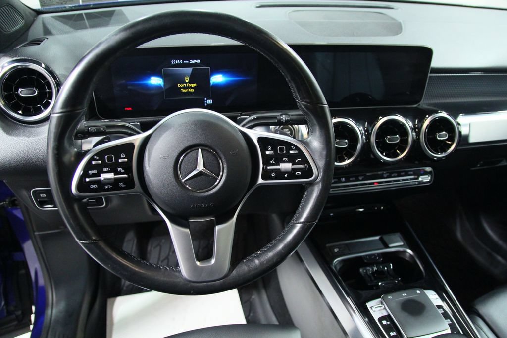 Used 2020 Mercedes-Benz GLB 250 4MATIC image 17