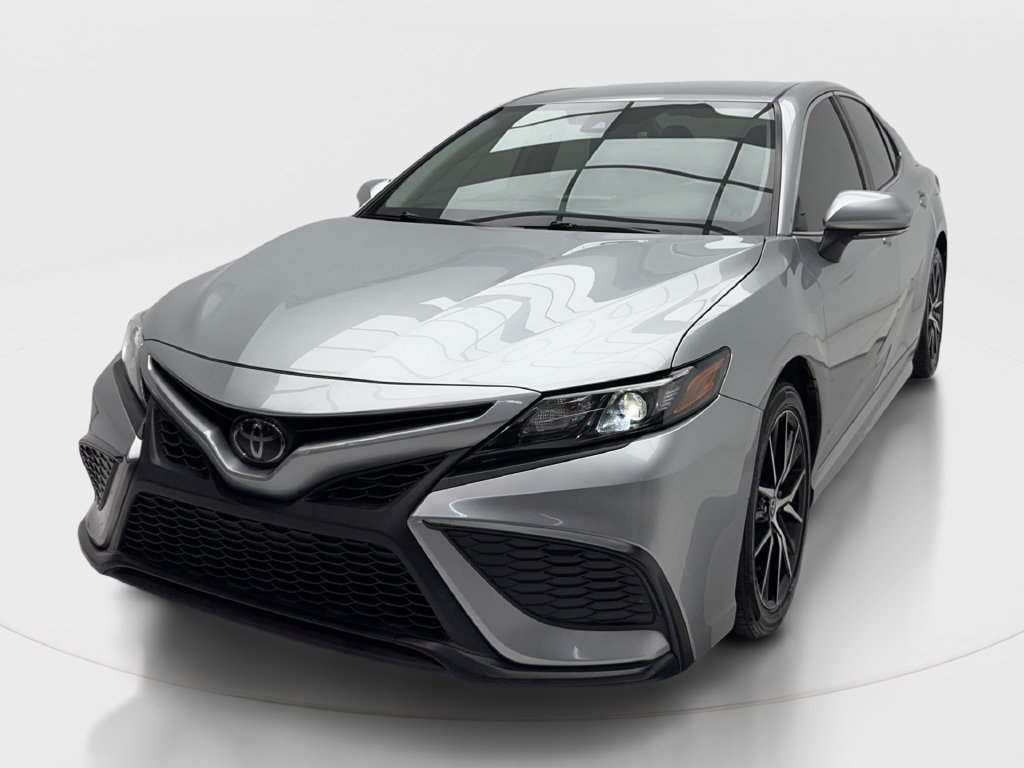 Used 2023 Toyota Camry SE FWD image 5