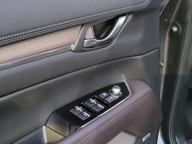 Used 2023 MAZDA CX-5 Signature image 26
