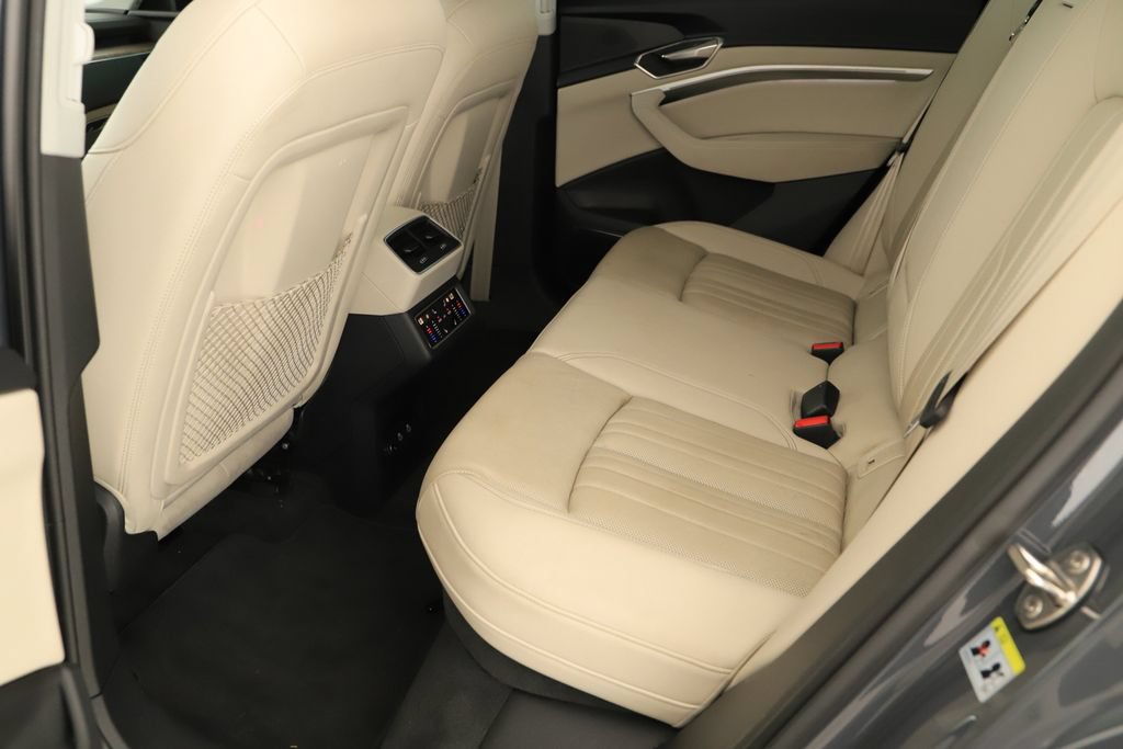Certified 2024 Audi Q8 e-tron Premium Plus AWD/4WD image 25