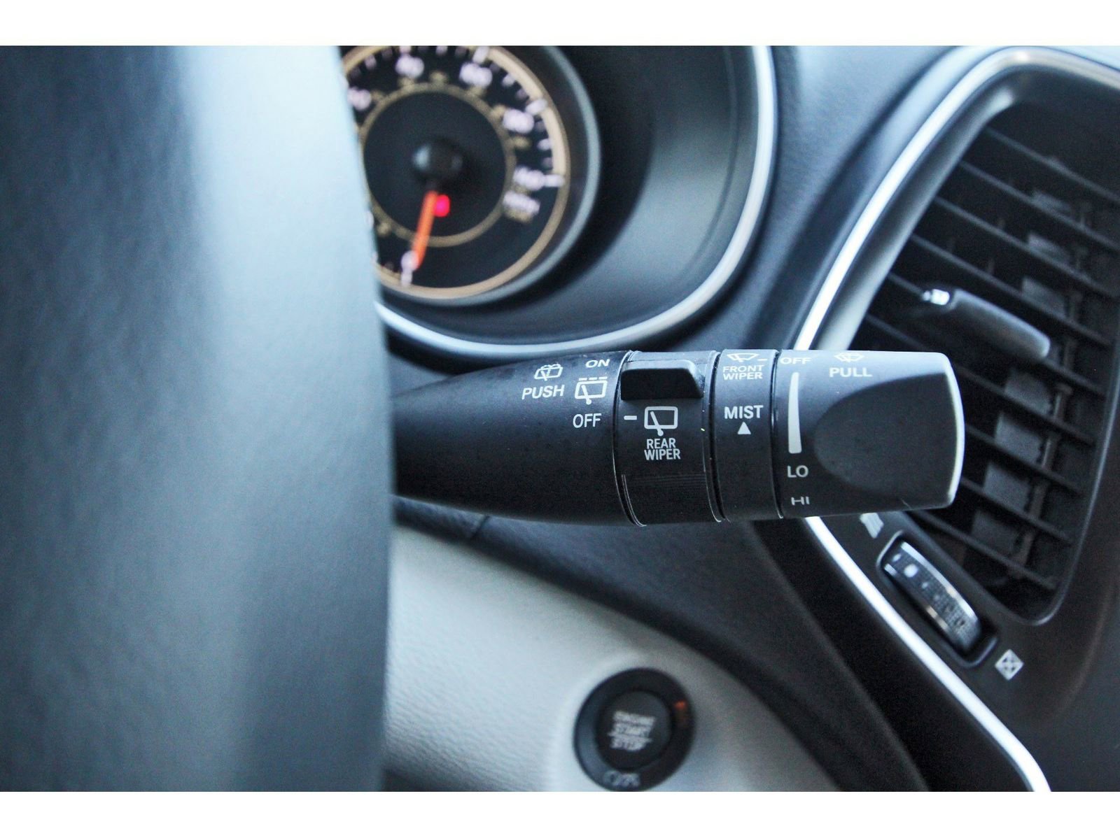 Used 2022 Jeep Cherokee Latitude Lux image 21