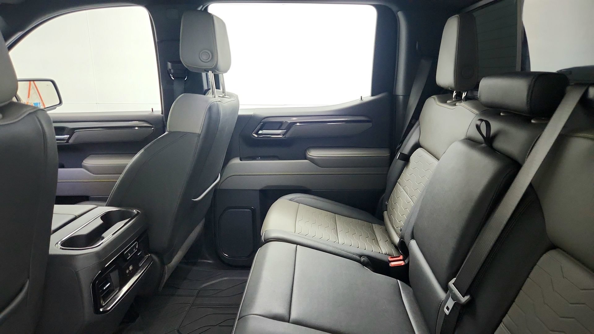 Certified 2025 Chevrolet Silverado 1500 ZR2 w/ Technology Package AWD/4WD image 23