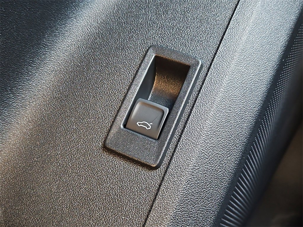 New 2025 Audi Q5 Premium Plus image 16