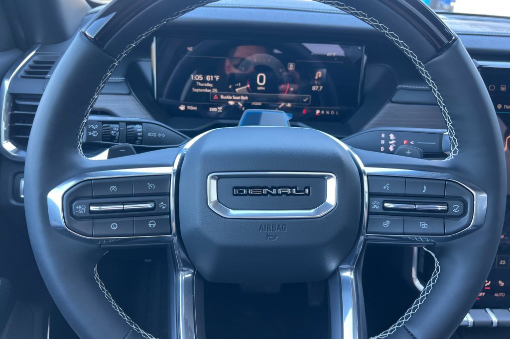 New 2026 GMC Acadia Denali w/ Super Cruise Package image 22