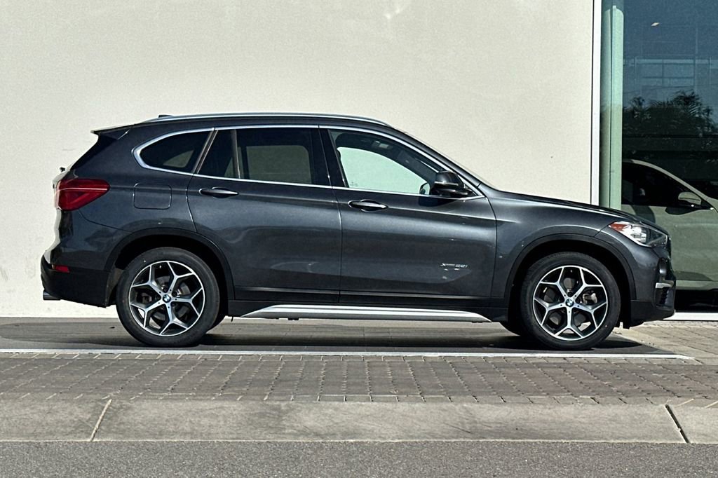 Used 2018 BMW X1 xDrive28i AWD/4WD image 2