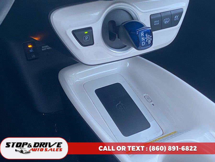 Used 2018 Toyota Prius Prime Advanced FWD image 12