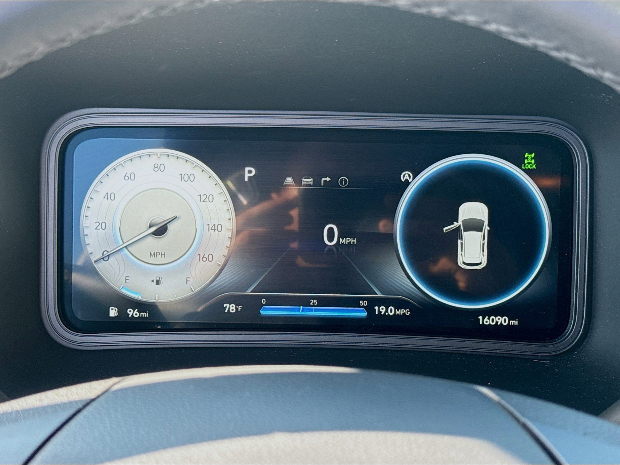 Used 2023 Hyundai Kona Limited w/ Cargo Package image 9