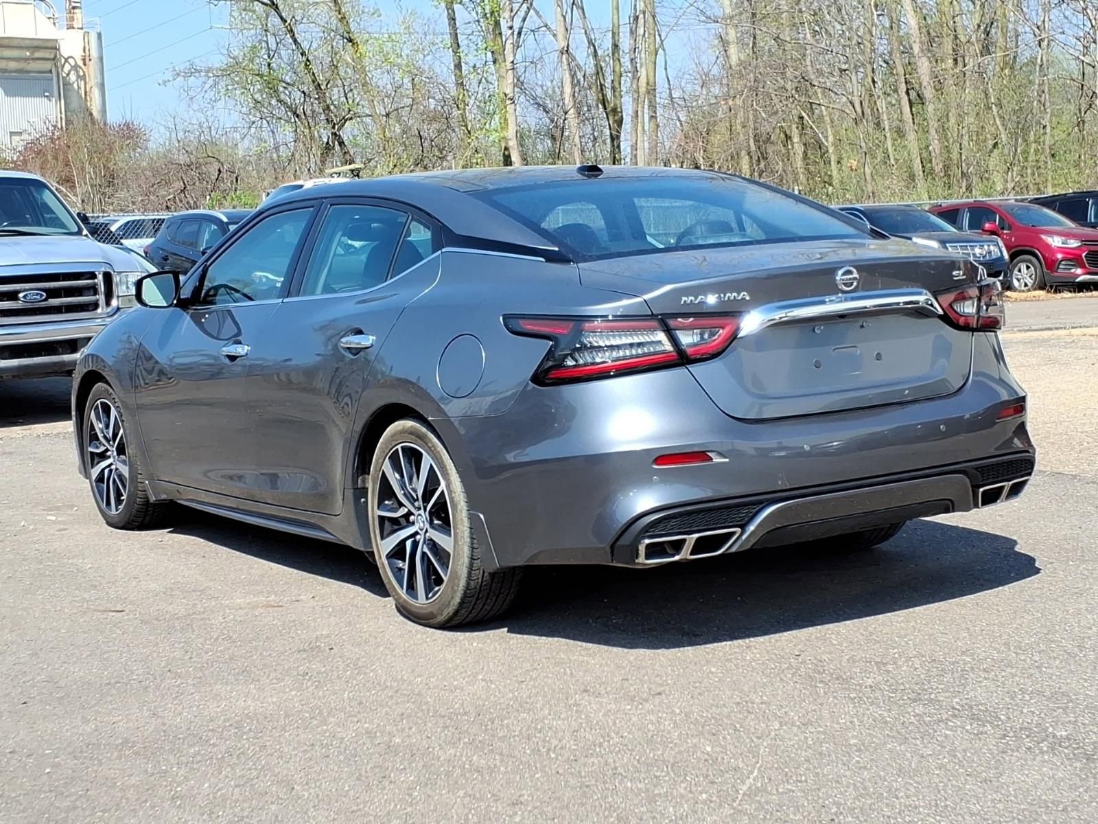 Used 2022 Nissan Maxima SL FWD image 3