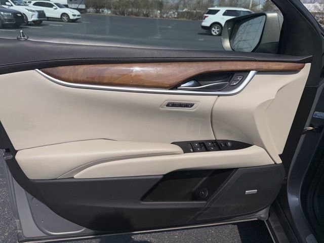 Used 2018 Cadillac XTS Luxury image 10