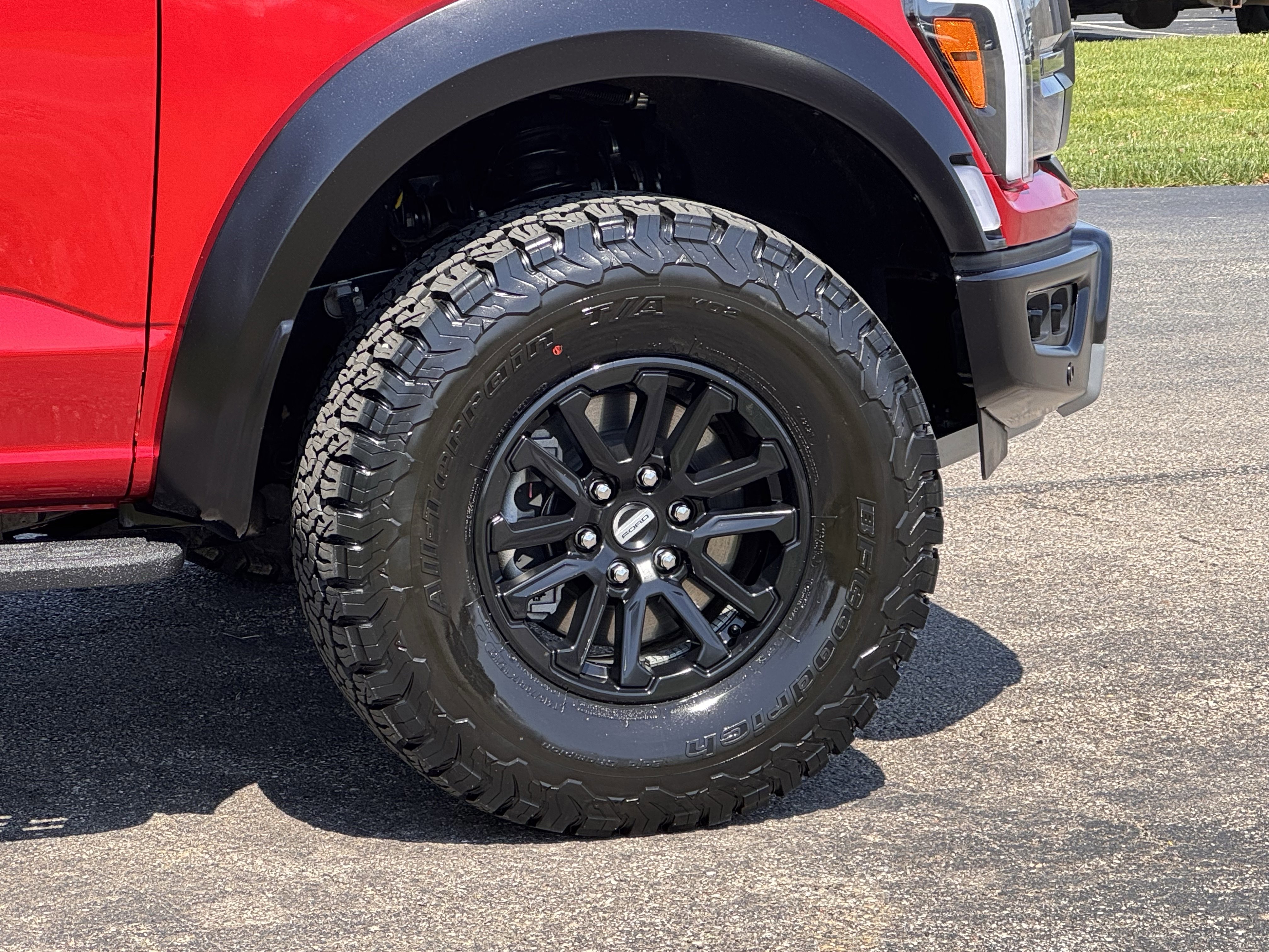 Used 2025 Ford F150 Raptor AWD/4WD image 28