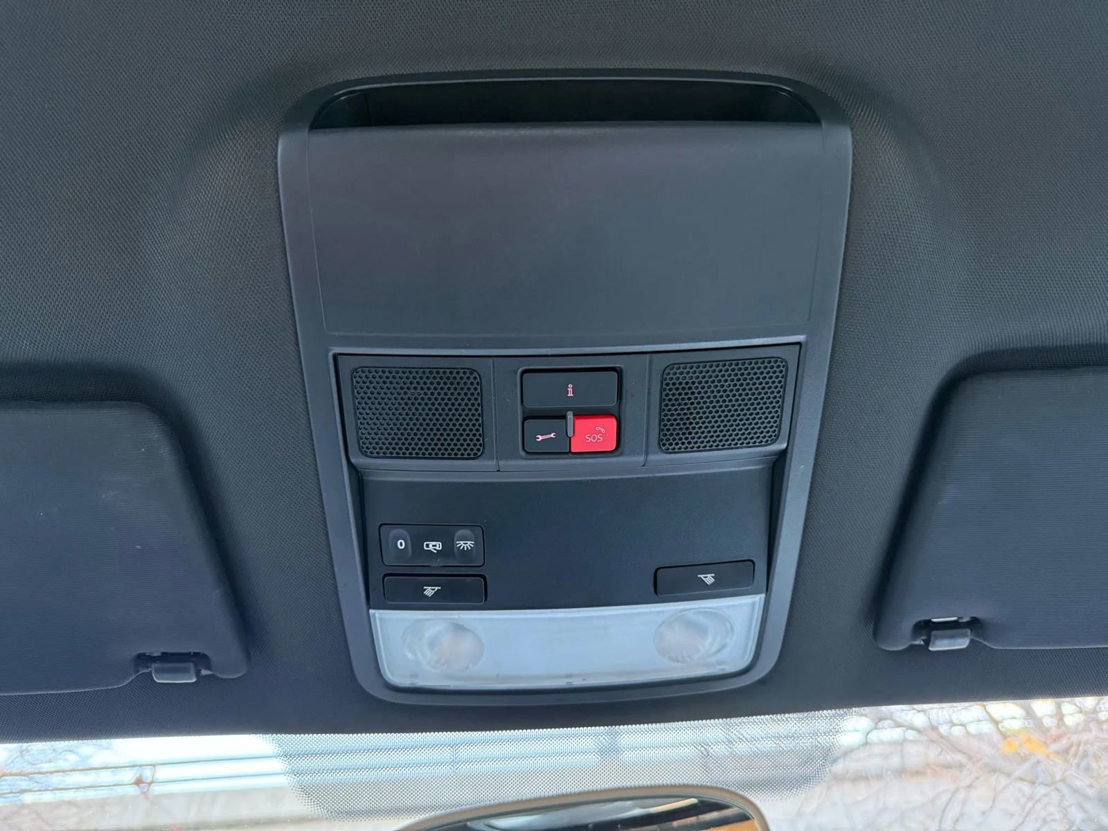 Used 2015 Volkswagen Beetle 1.8T Classic image 36