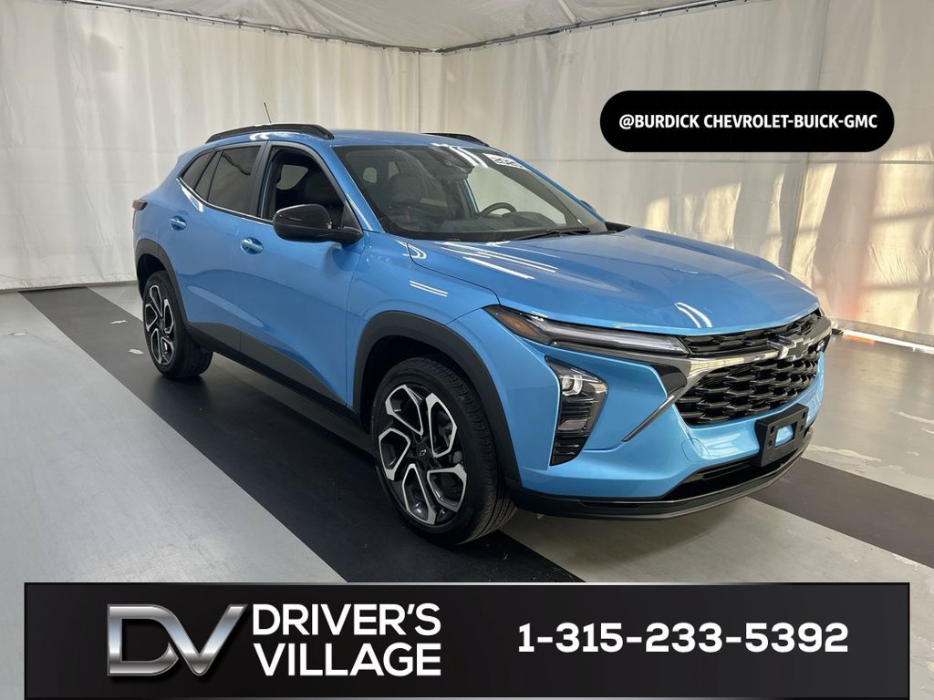 Used 2025 Chevrolet Trax RS w/ Driver Confidence Package FWD image 1