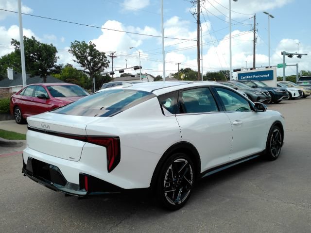 Used 2025 Kia K4 GT-Line w/ GT-Line Premium Package FWD image 8