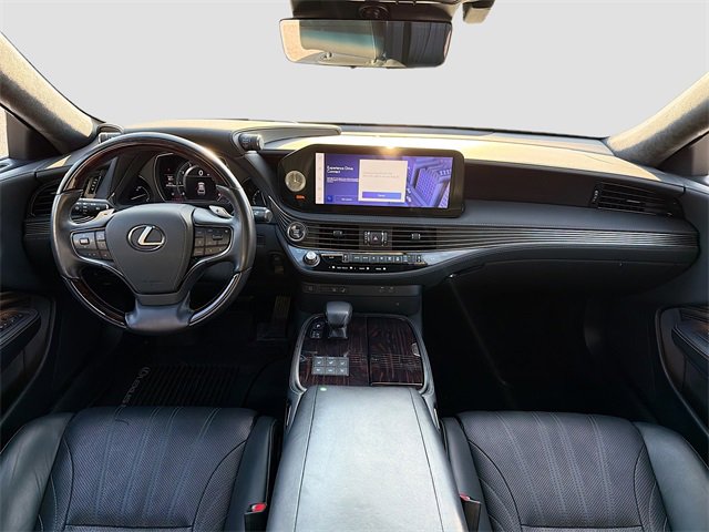 Used 2023 Lexus LS 500 AWD w/ Luxury Package image 16