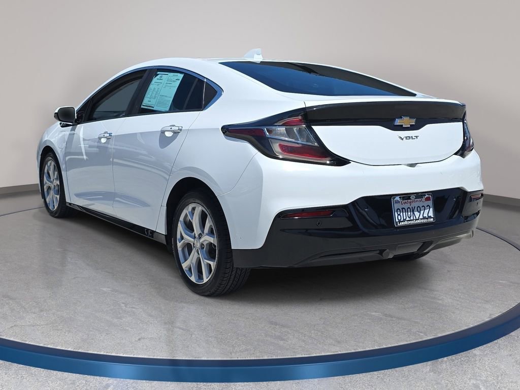 Used 2018 Chevrolet Volt Premier w/ Driver Confidence Package FWD image 8