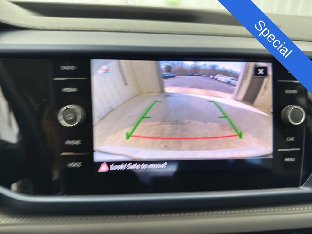 Used 2024 Volkswagen Taos SE image 20