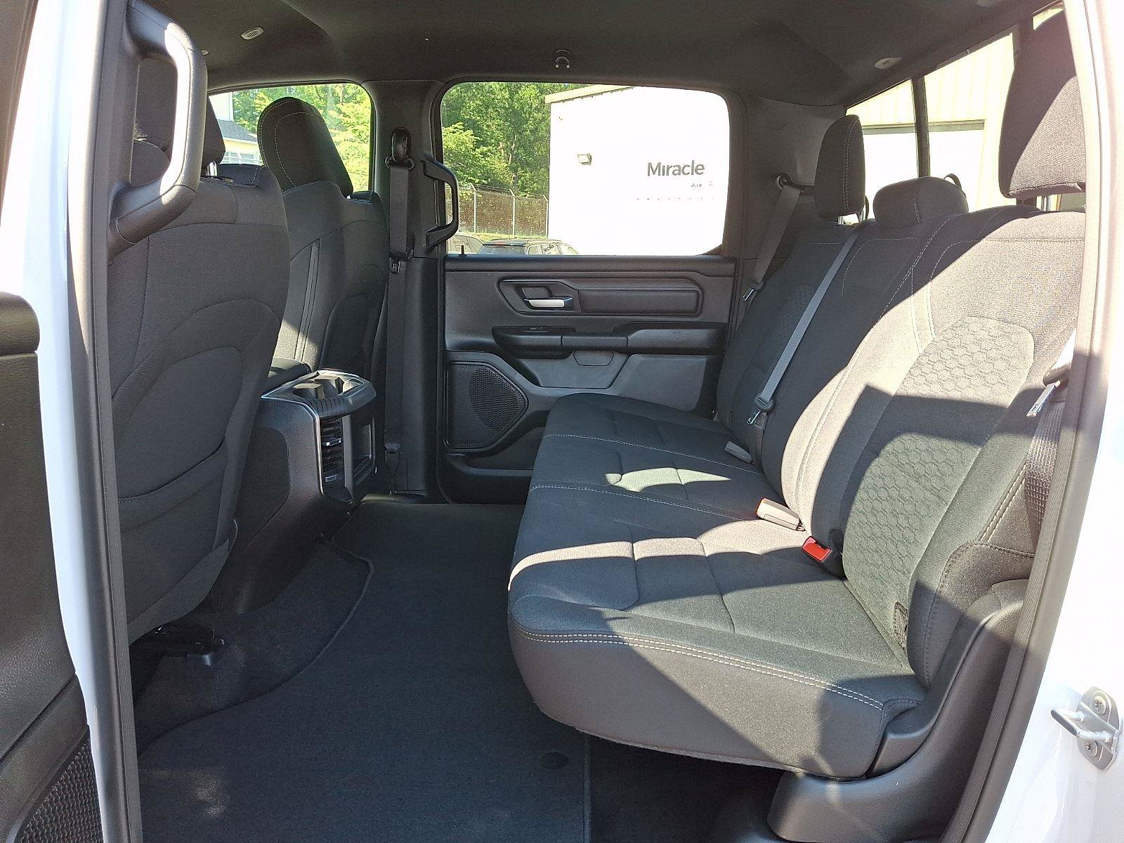 New 2026 RAM 1500 Express AWD/4WD image 7