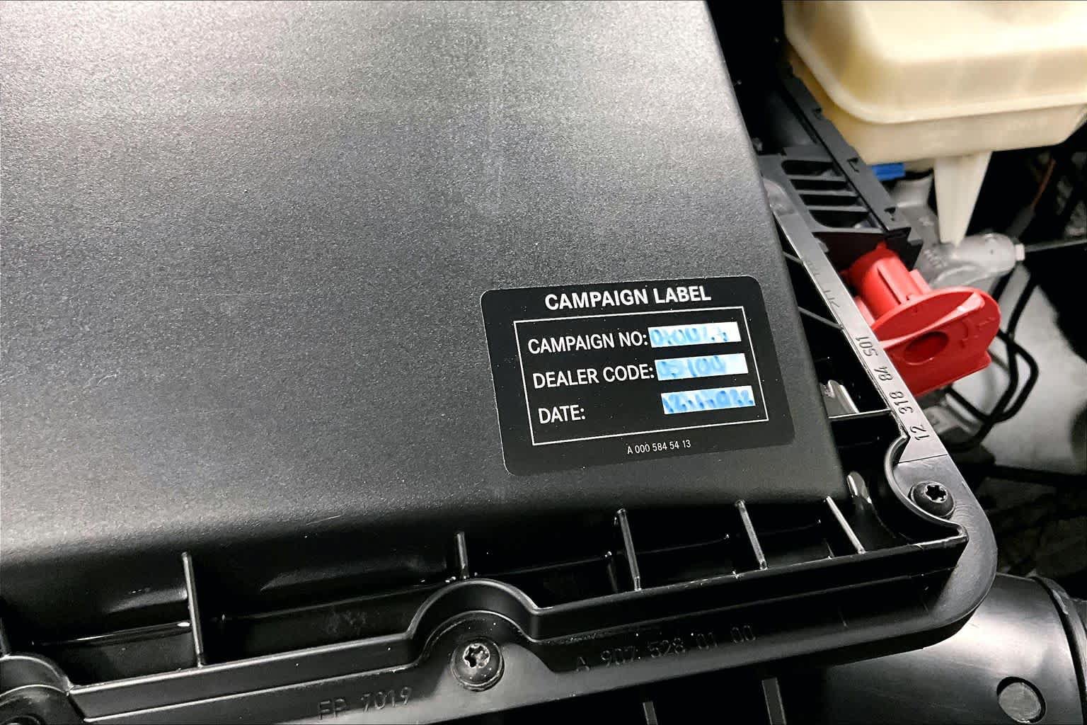 Used 2019 Mercedes-Benz Sprinter 144 image 32