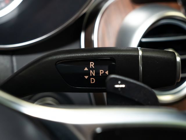 Certified 2021 Mercedes-Benz GLC 300 4MATIC image 17