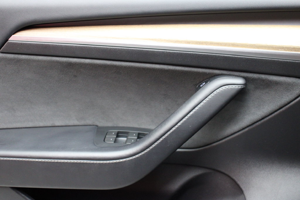 Used 2023 Tesla Model 3 Standard Range RWD image 18