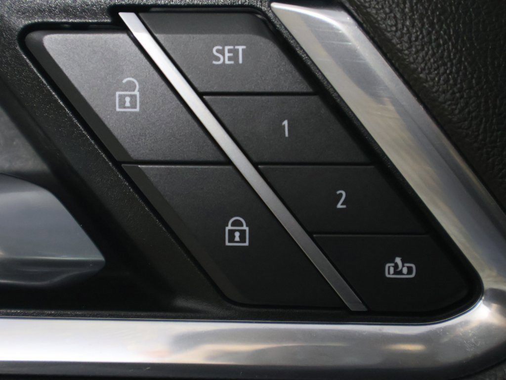 Used 2022 GMC Sierra 1500 SLT w/ Max Trailering Package image 30