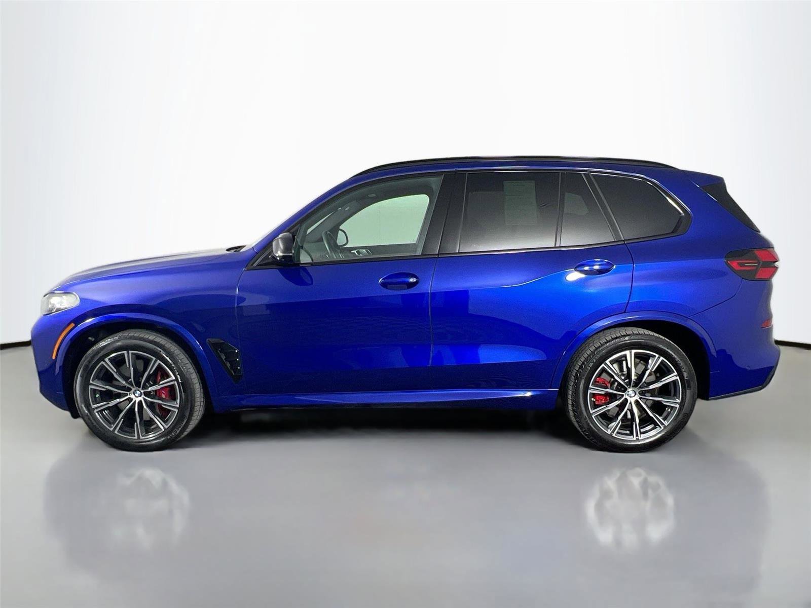 Used 2024 BMW X5 M60i image 3