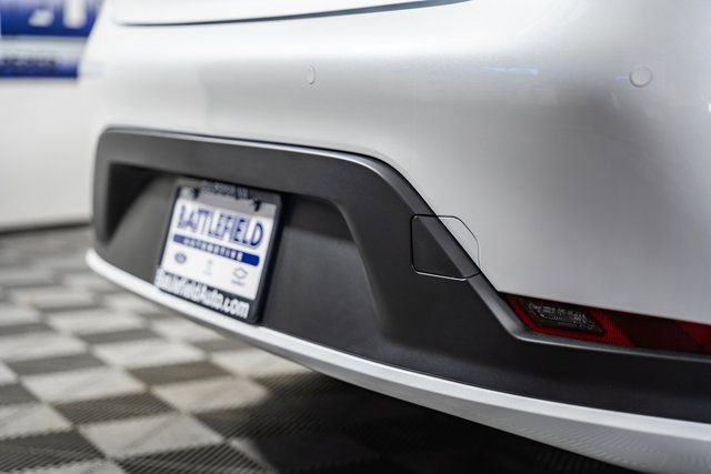 New 2026 Toyota Prius Plug-In Hybrid FWD image 8