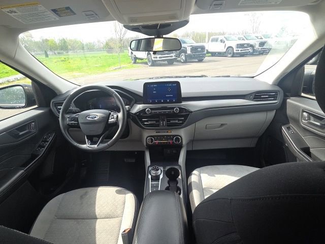 Used 2023 Ford Escape Active w/ Cold Weather Package FWD image 21