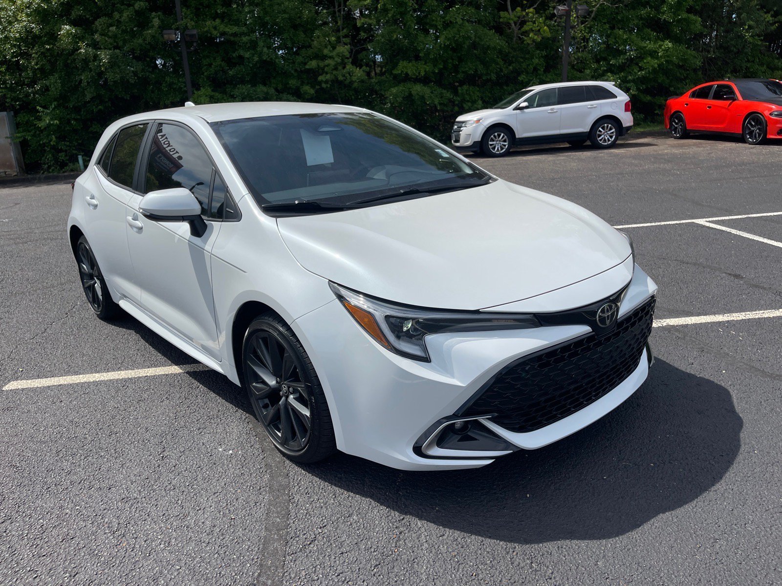 Used 2025 Toyota Corolla XSE FWD image 1