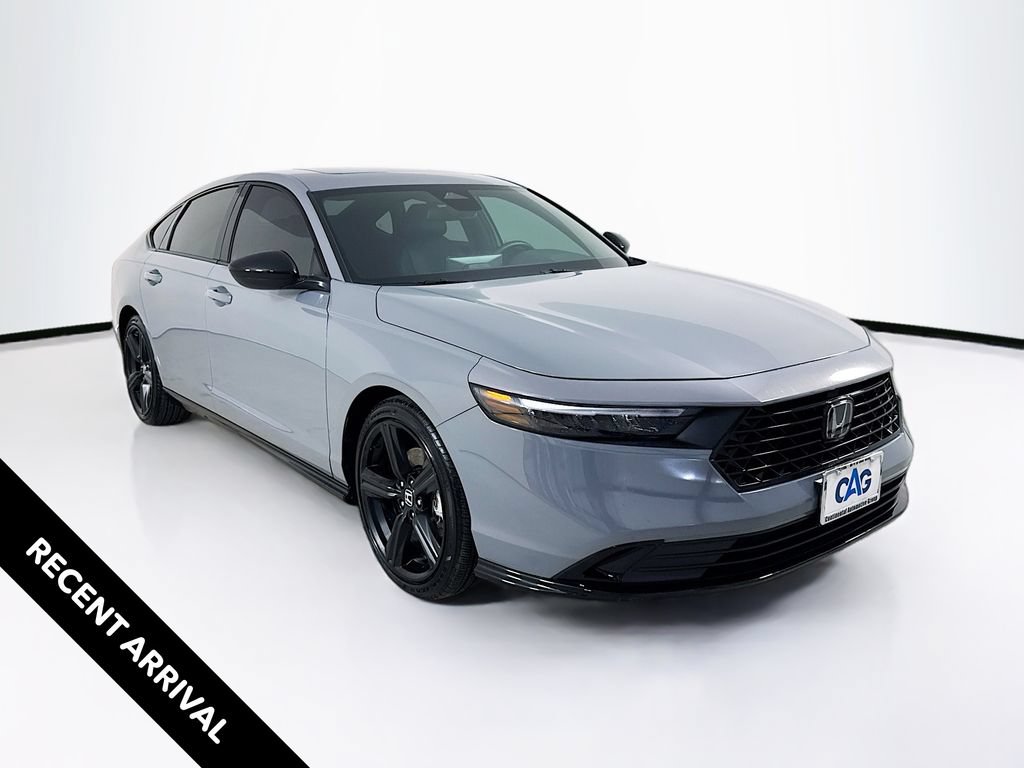 Used 2025 Honda Accord Sport image 1