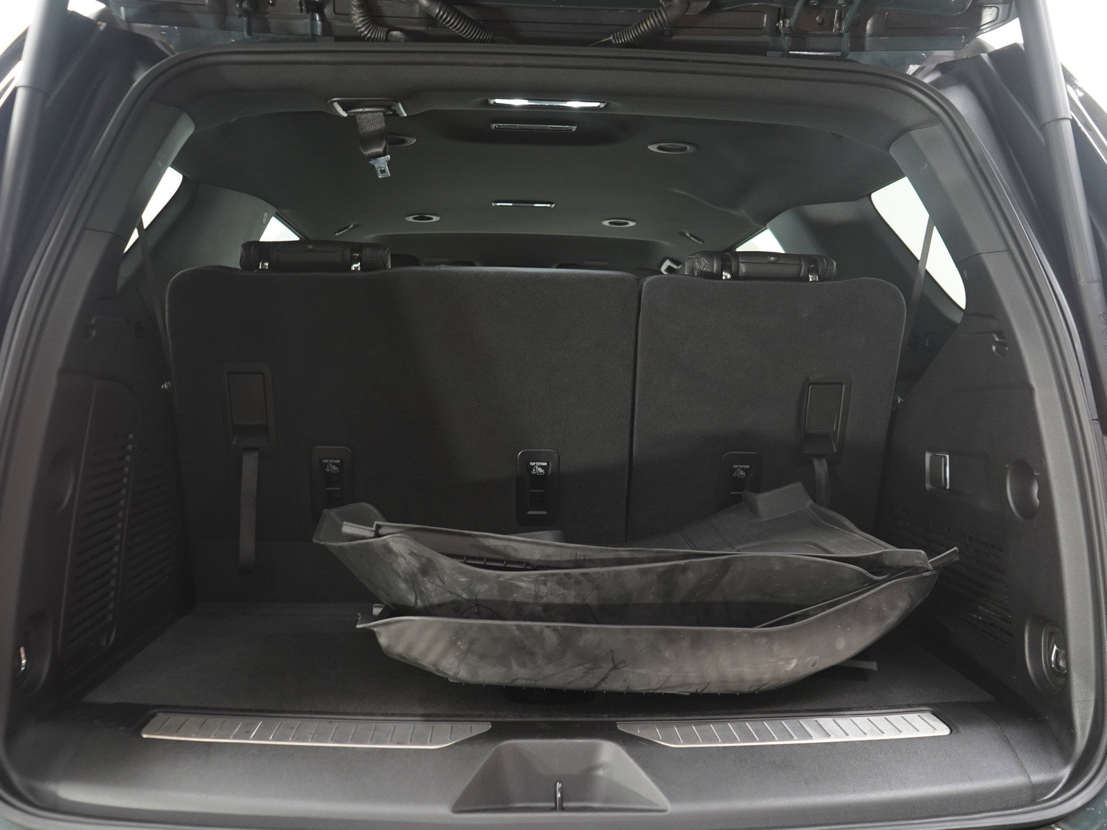 Used 2025 Chevrolet Tahoe Z71 AWD/4WD image 9