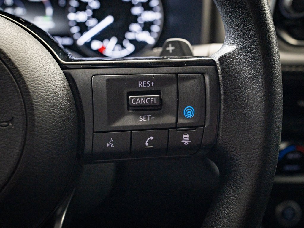 Used 2023 Nissan Rogue SV image 23