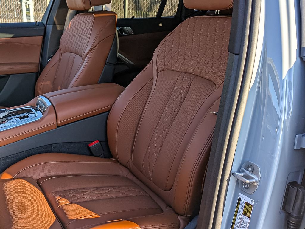 New 2026 BMW X6 xDrive40i image 17