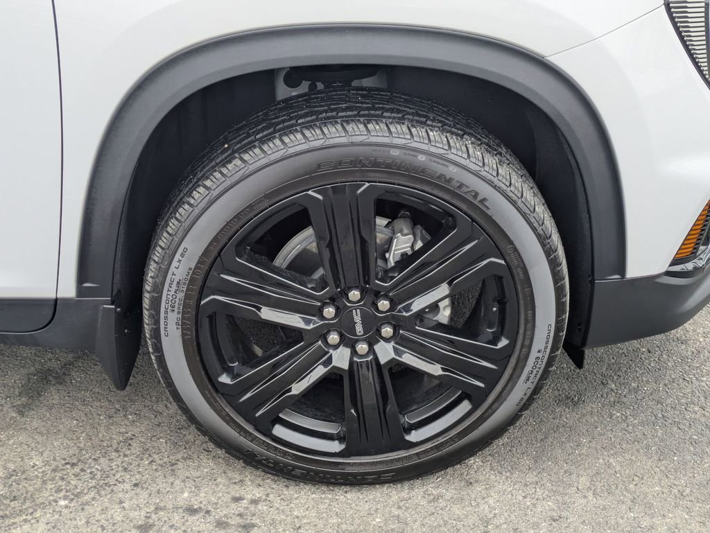 Used 2025 GMC Acadia Elevation w/ Black Edition image 27